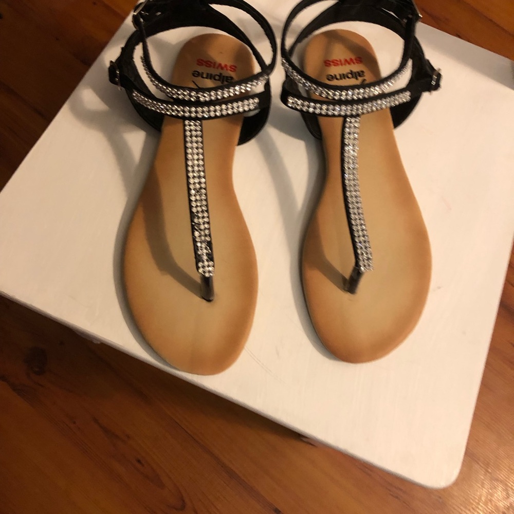 Sandals - Picture 5 of 8